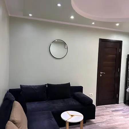 Butterfly Free Parking 10 Min Daire